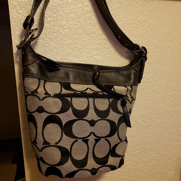 poshmark coach handbags